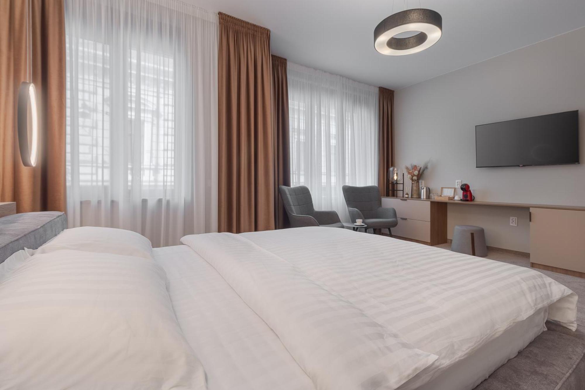 Oasis Rooms オラデア エクステリア 写真